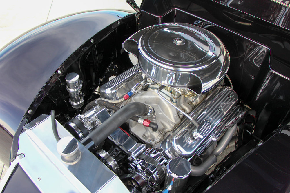 Ford Deluxe Engine